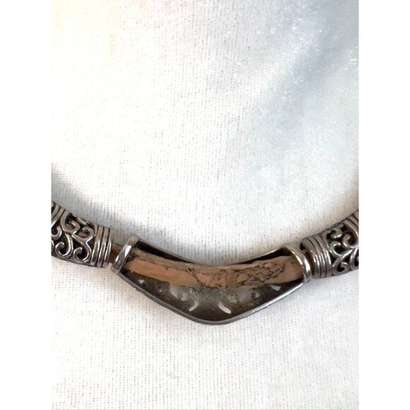 Handcrafted Cork & Silver-Plated Metal Choker Necklace With Ornate Floral Design - Picture 4 of 7